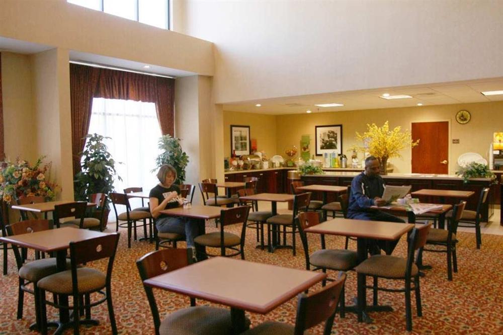 Hampton Inn Selma Restoran fotoğraf